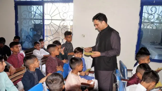 مستنصر فیروز