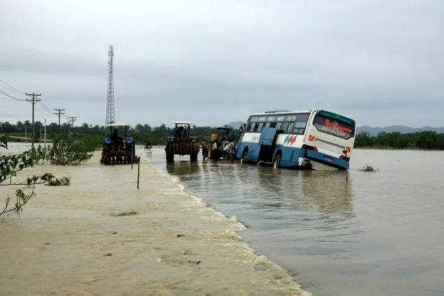 ရခိုင်မှာ ရေကြီးလို့ သွားလာရေး ခက်ခဲ