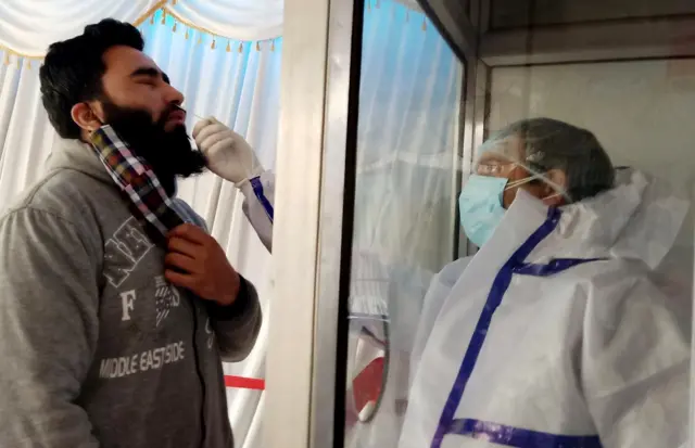 जम्मू और कश्मीर, कोरोना संक्रमण