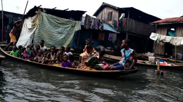 Ndí bi nso n'úló kpakókpakó