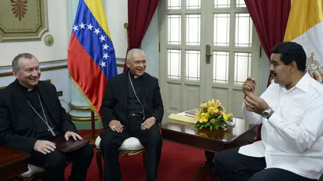 Pietro Parolín, Diego Padrón y Nicolás Maduro