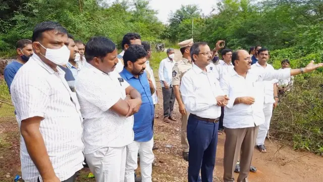 అధికారుల పరిశీలన