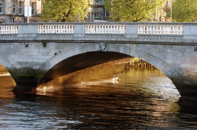 El río Liffey en Dublín