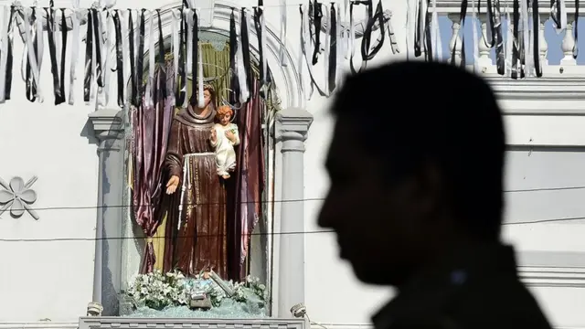 இலங்கை குண்டு வெடிப்பு : துரத்தும் துயரம்