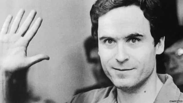 टेड बंडी पर 30 हत्याओं का आरोप था, उन्हें फांसी की सजा सुनाई गई थी