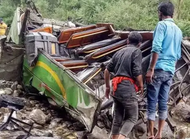 हिमाचल बस हादसा