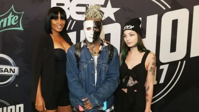 ذاع صيت مغني الراب الشهير تنتيشن بعد انتشار أغانيه ومنها: Moonlight و