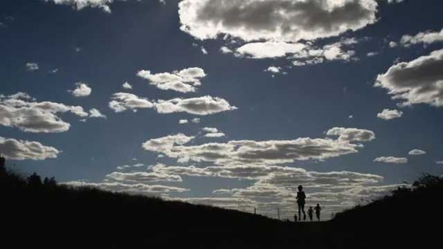 Paisagem com céu e Terra