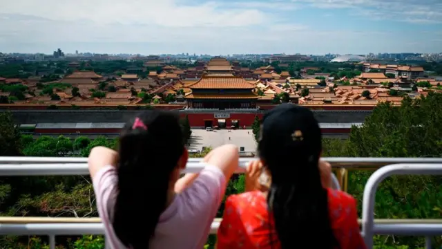 明王朝曾统治中国近300年,随后被女真人所建立的后金(清朝)所取代。