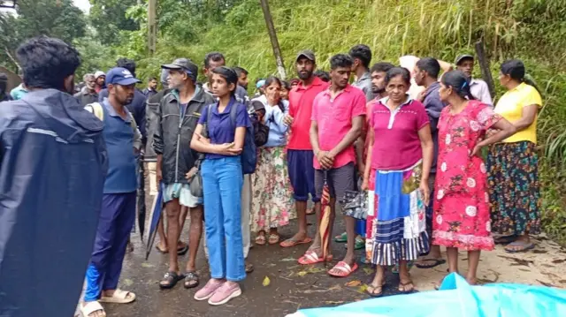 மண்ணுக்குள் புதையுண்ட 23 தமிழர்கள்