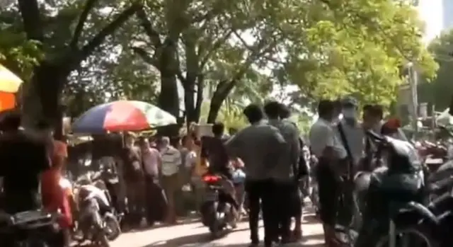ကျောက်ဝိုင်းရှေ့လမ်း (၂၀၂၁ ပုံဟောင်း)
