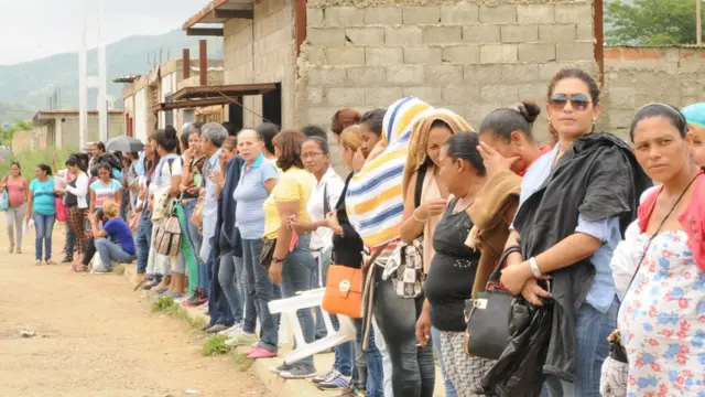 Familiares de presos