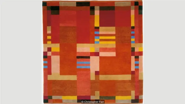 斯托爾策爾的設計用在了克里斯托弗·法爾布料公司生產的小地毯上。