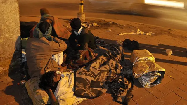 لاجئون مشردون في الشوارع