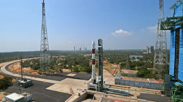 பிஎஸ்எல்வி சி51: பிரதமர் மோதி உருவம் பொறிக்கப்பட்ட செயற்கைகோள் விண்ணில் ஏவப்பட்டது