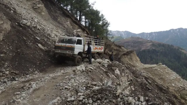विकास निर्माण