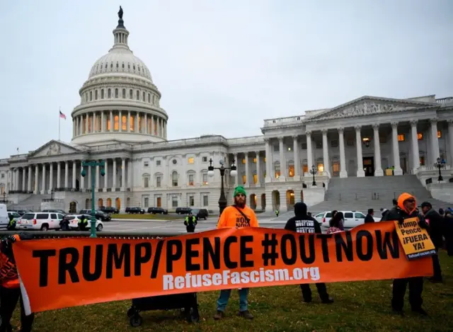 ประท้วง