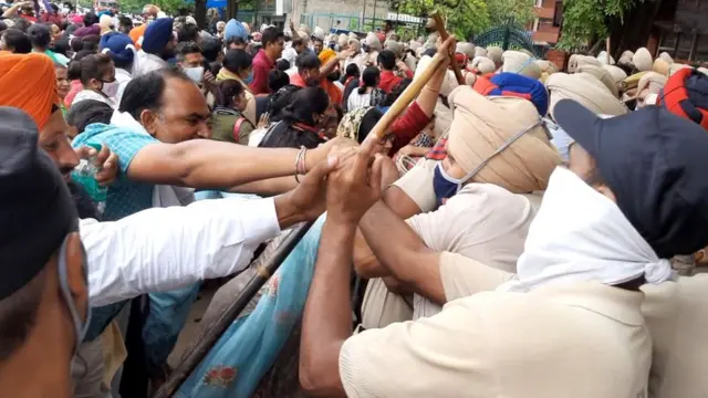 ਅਧਿਆਪਕਾਂ ਦਾ ਪ੍ਰਦਰਸ਼ਨ