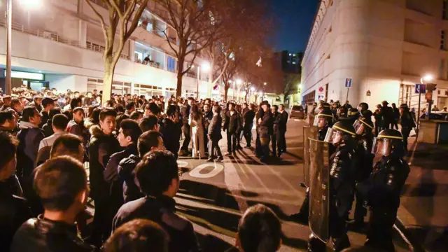 Protestors in Paris