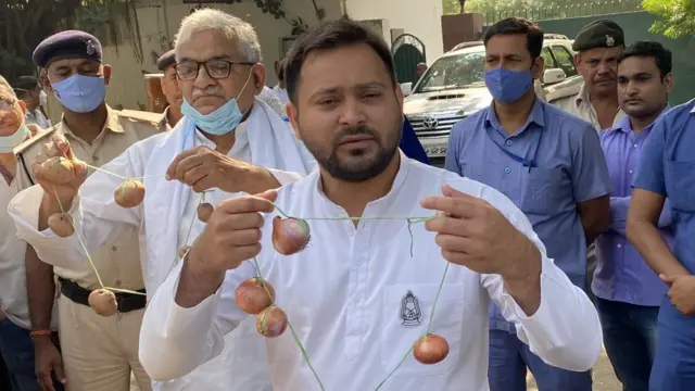 तेजस्वी यादव