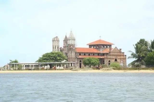 කතෝලික දේවස්ථානය- උච්චිමුනේ