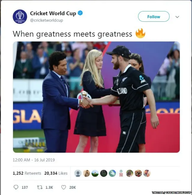 सचिन तेंडुलकरकडून केनला प्लेयर ऑफ द सीरिज पुरस्काराने गौरवण्यात आलं