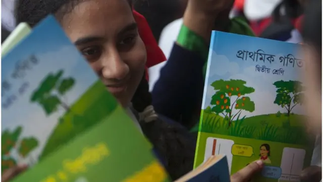 গণতন্ত্র, সুশাসন, থেকে শুরু করে আর্থ-সামাজিক উন্নয়নের নানা কর্মসূচী ঘোষণা করা হয়েছিল। এসব অঙ্গীকার আওয়ামী লীগ কতটা পূরণ করতে পেরেছে?