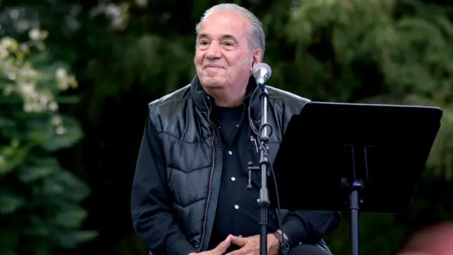 Oscar Chávez