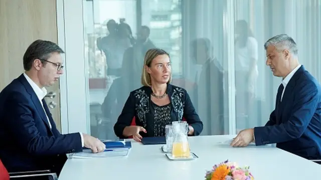 преговори у бриселу