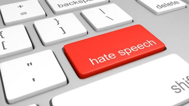 सोशल मीडिया