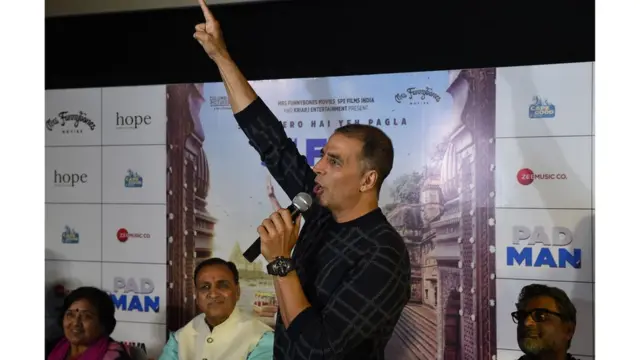 اکشې کومار فلم کې مخکښ رول لوبولی