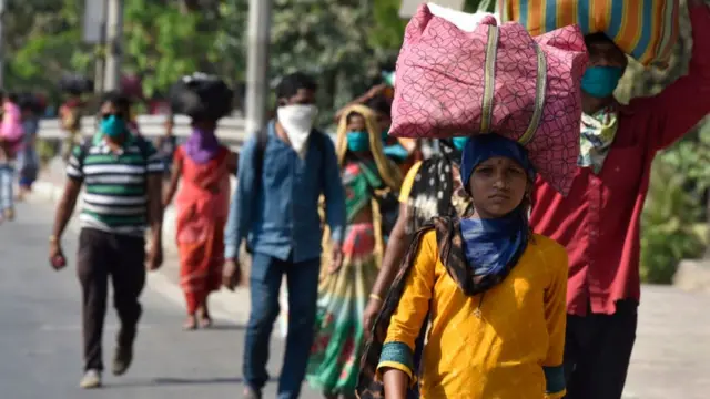 કોરોનાના પ્રથમ લૉકડાઉનમાં અનેક મજૂરોએ હાલાકી વેઠવી પડી તો અનેક લોકોએ જીવ ગુમાવ્યો.