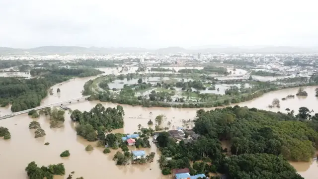 ภาพมุมสูงน้ำท่วมในยะลา