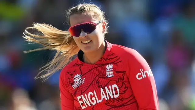 सोफ़ी इक्लेस्टोन