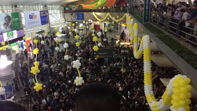 Recepção a Bolsonaro no aerportosizing cbetBelém