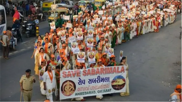 శబరిమలలో మహిళల ధర్నా