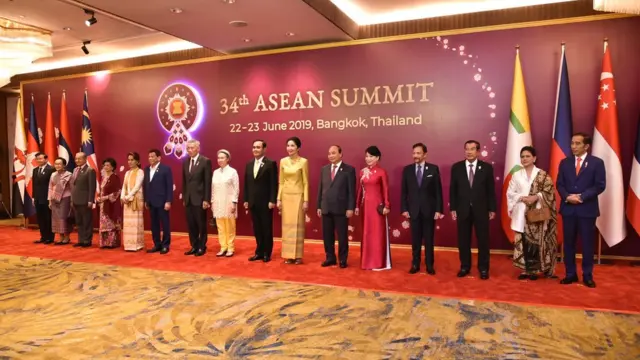 အာဆီယံဟာ သူတို့ချင်းကြားတစ်နိုင်ငံအရေးတစ်နိုင်ငံ ကဝင်မစွက်ရေးမူ ရှိပါတယ်။