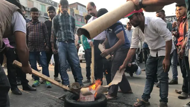 குடியுரிமை சட்டத் திருத்த மசோதாவுக்கு எதிராக அசாம் அதிர்வது ஏன்?