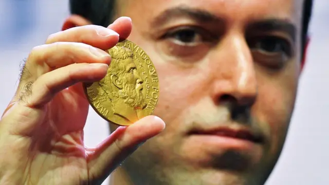 کوچر بیرکار، ریاضی‌دان ایرانی برنده مدال فیلدز و اندیشمند برتر سال ۲۰۱۹ مجله پراسپکت