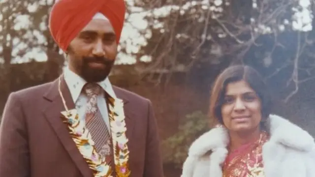 جگدیش کھیرا اور چرن جیت