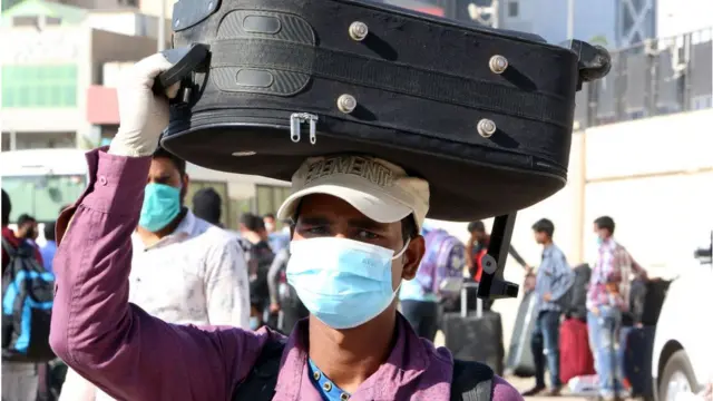 অভিবাসী বাংলাদেশি।