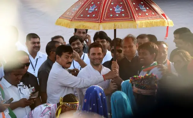 અલ્પેશ ઠાકોર રાહુલ ગાંધી સાથે