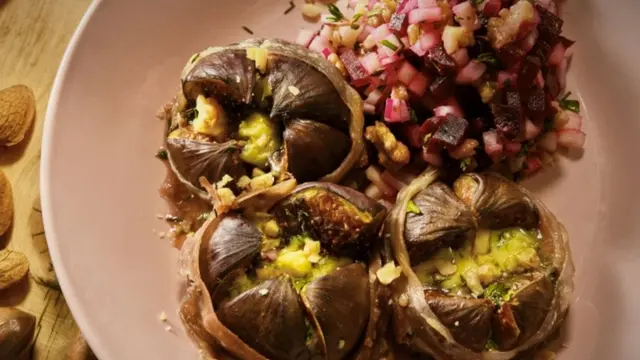 انجیر کے ساتھ چقندر کا سلاد