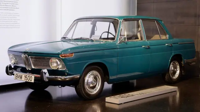 نویه کلاس مجموعه‌ای از مدل‌هایی بود که در دهه شصت میلادی به بازار عرضه شد و ب‌ام‌و را از ورشکستگی نجات داد