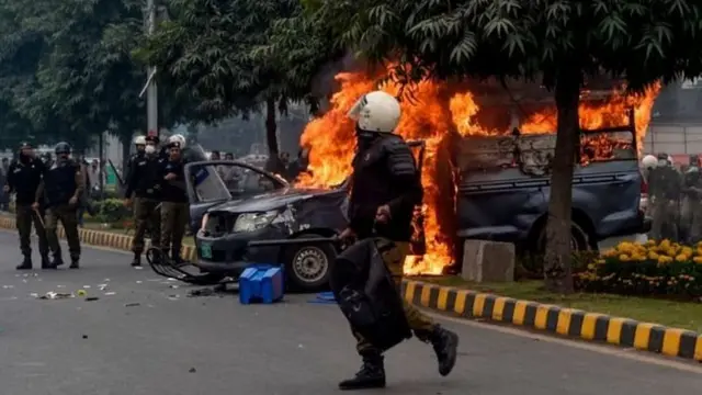 पाकिस्तान, वकीलों का हमला