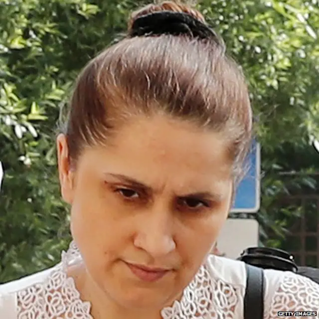 ਤਿੰਨਾਂ ਕੁੜੀਆਂ ਦੀ ਮਾਂ