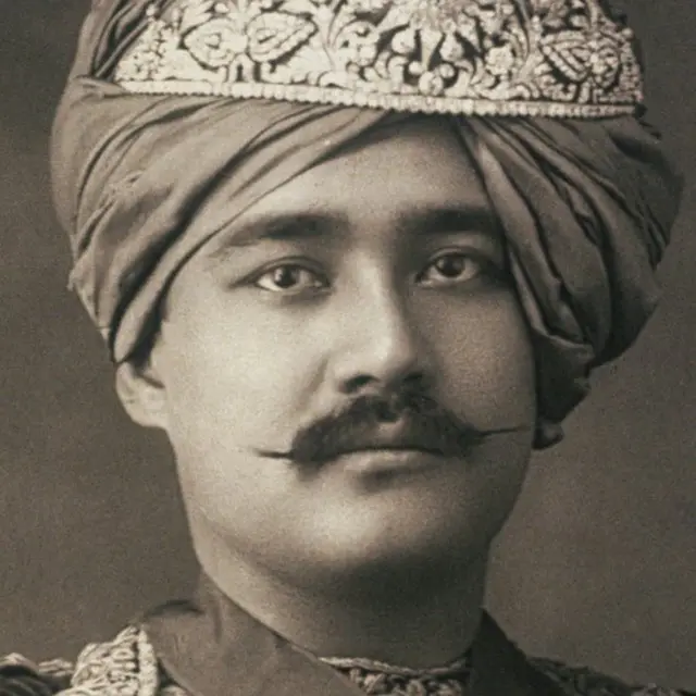 কোচবিহারের তৎকালীন মহারাজা নৃপেন্দ্র নারায়ণ