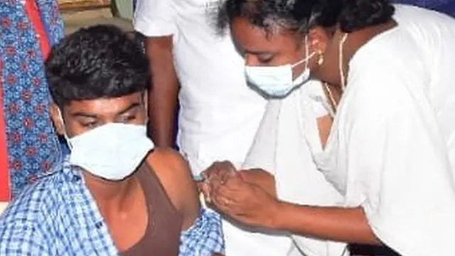 இந்தியாவில் 15 - 18 வயதினருக்கு கொரோனா தடுப்பூசி