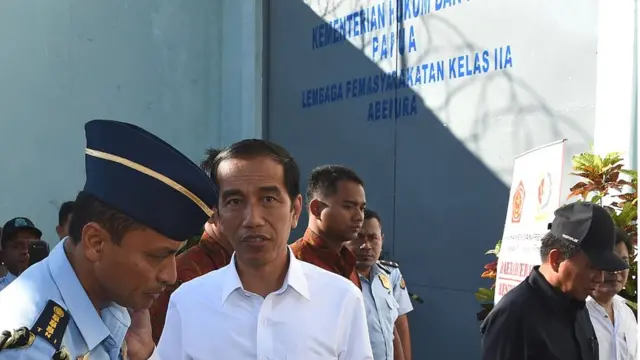 jokowi, papua