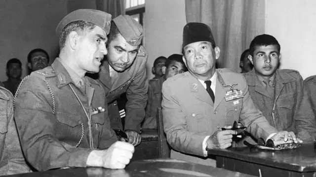 Papua, Sukarno, Indonesia